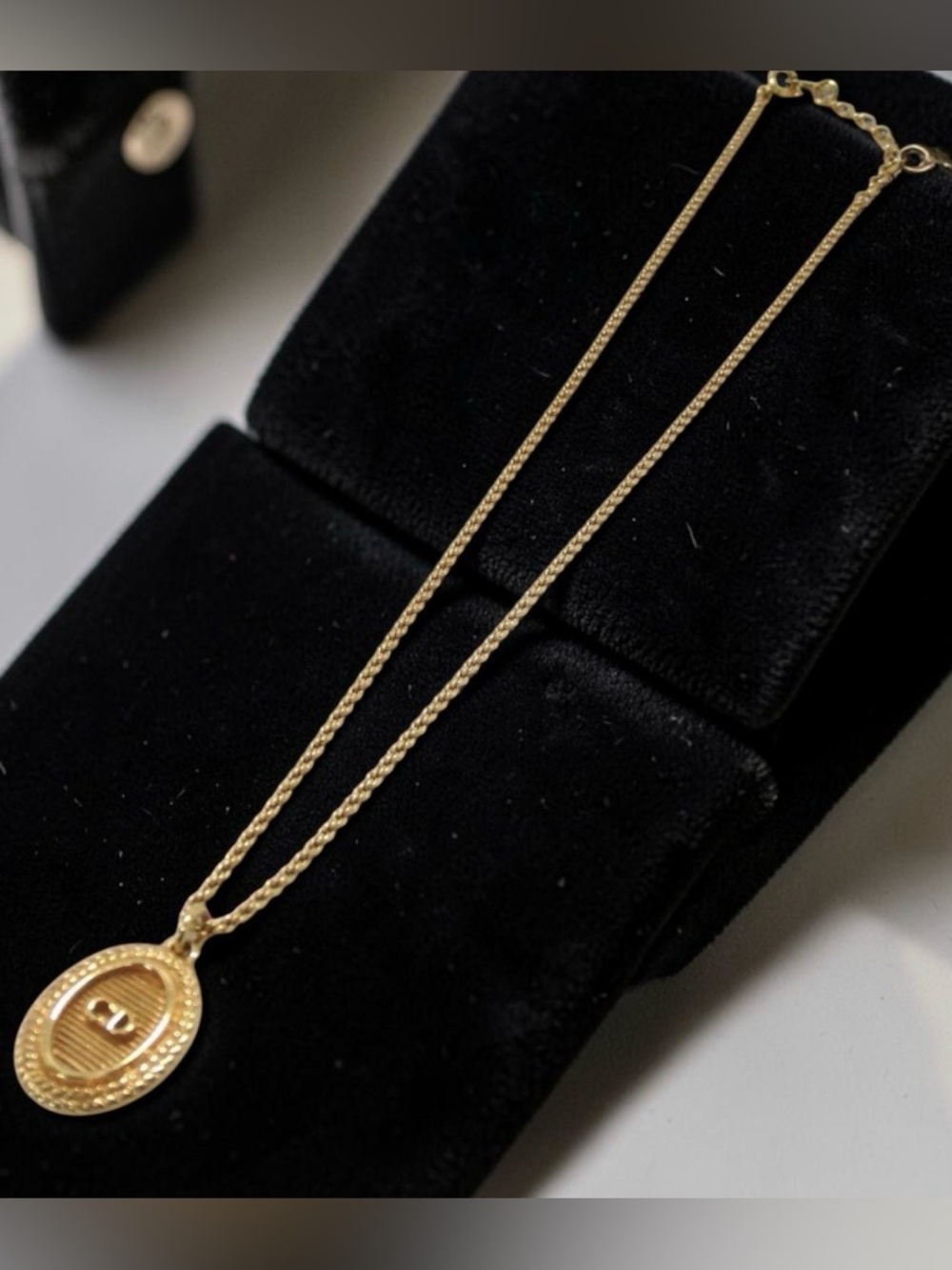 DIOR Vintage CD Logo Pendant Necklace- Germany ✨🤩 - Picture 8 of 16